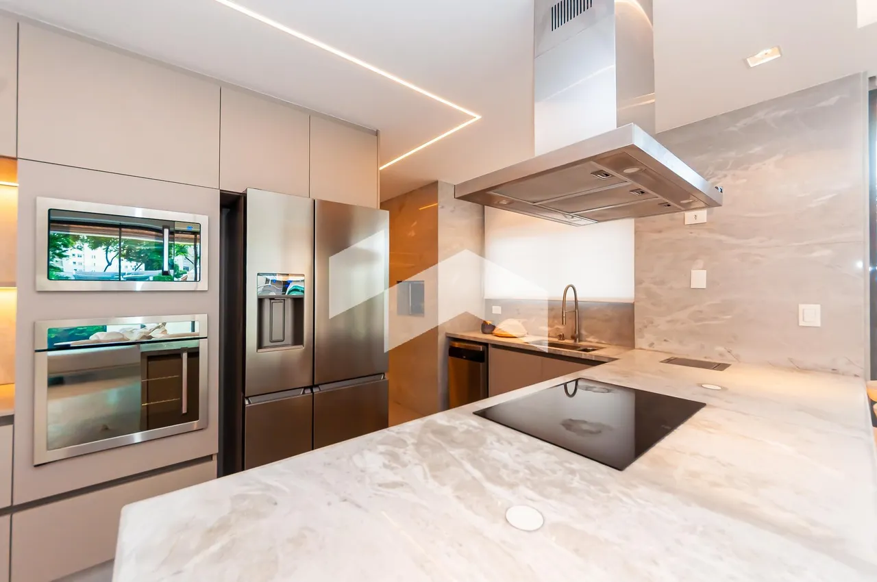 152 m² apartment with 3 en-suite bedrooms and parking — photo 13