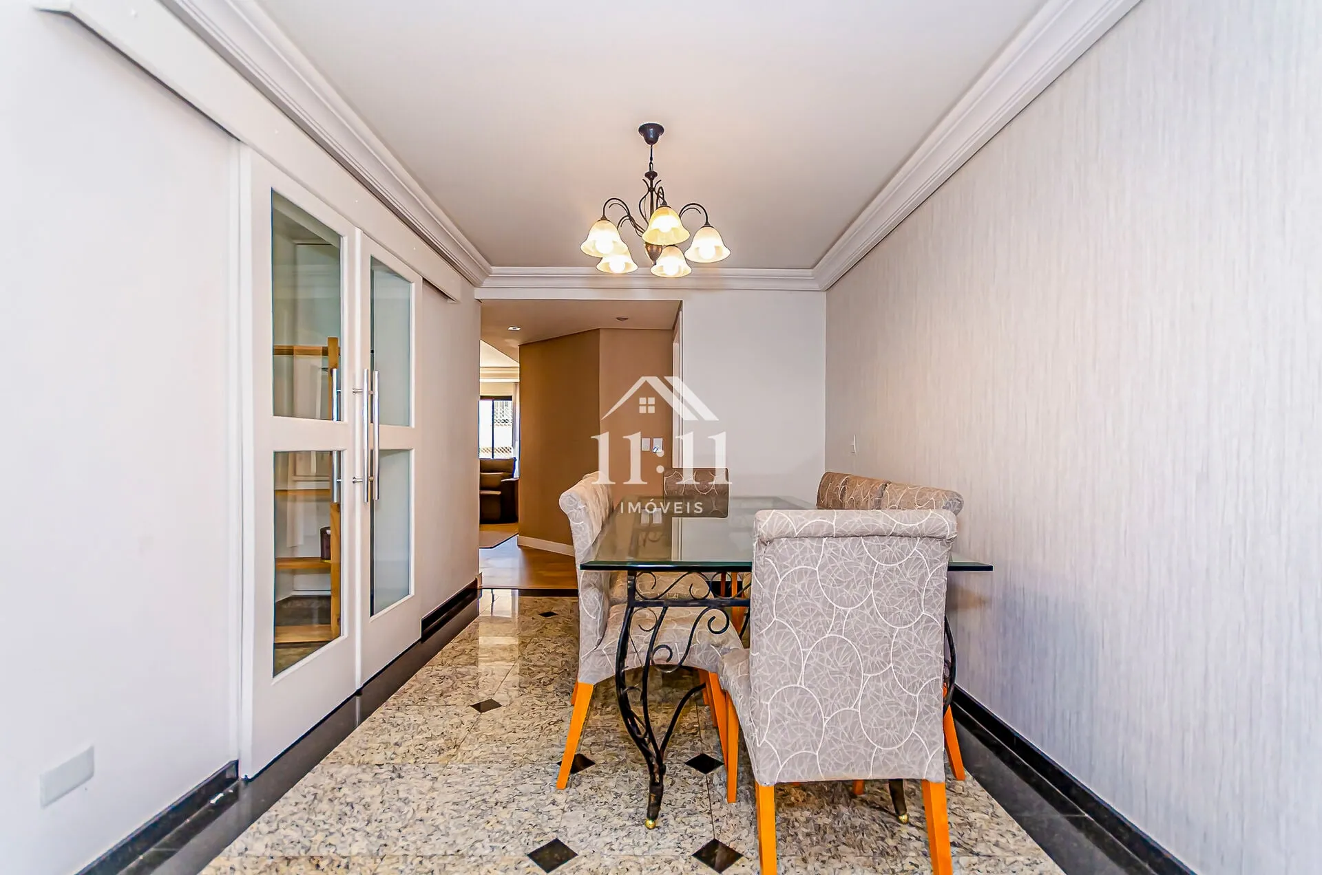Furnished apartment, 176 m², with a home office — photo 2