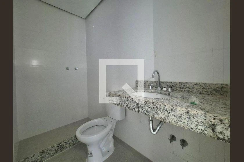 Квартира: 3 спальні, 1 з власною ванною кімнатою, 83 м² — photo 2
