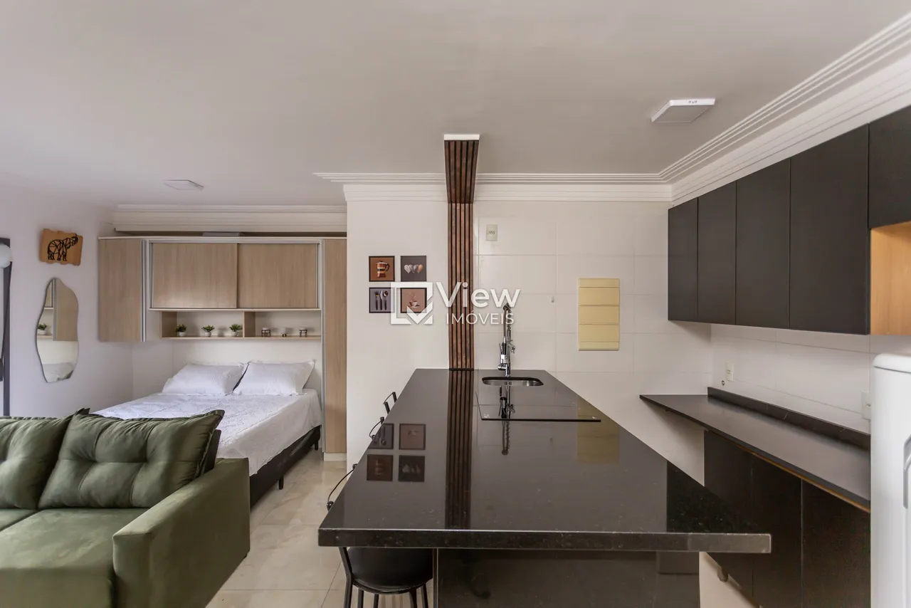 Furnished 36 m² studio with balcony and 1 en-suite bathroom — photo 3