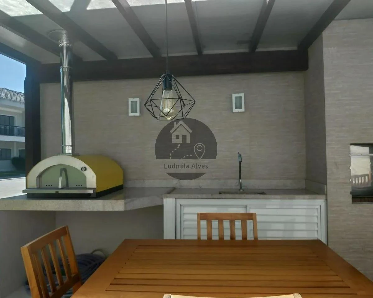 House with 4 en-suite bedrooms and balcony grill — photo 3