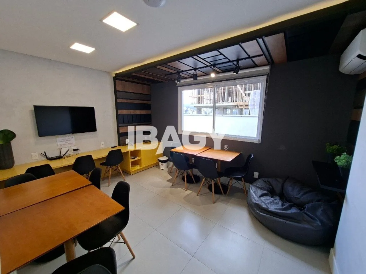 One-bedroom, 22 m² apartment in Florianópolis — photo 10