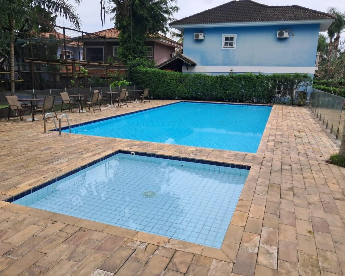 Duplex house with 4 bedrooms and an enclosed kitchen — photo 43