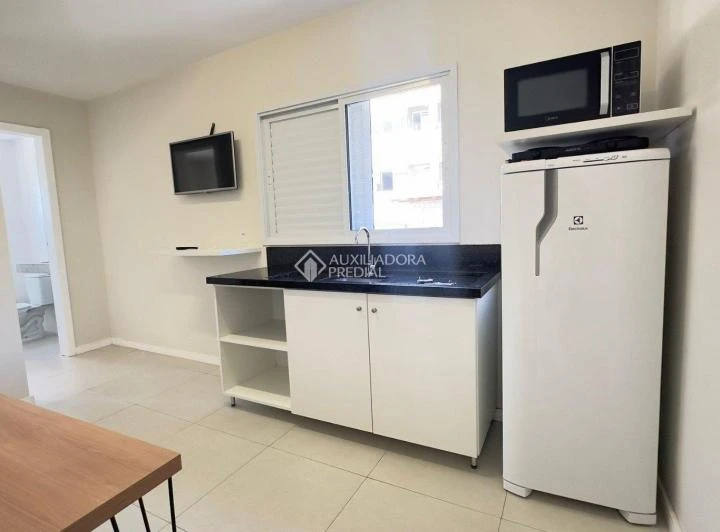 Apartamento amueblado de 30 m² con 1 dormitorio y 2 baños — photo 7