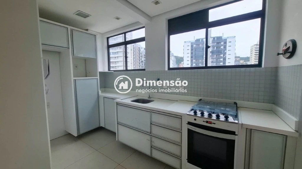 3-bedroom apartment, 1 with its own bathroom, 81 m² — photo 13