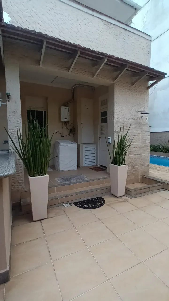 House with 5 bedrooms and 3 bathrooms plus a balcony grill — photo 13
