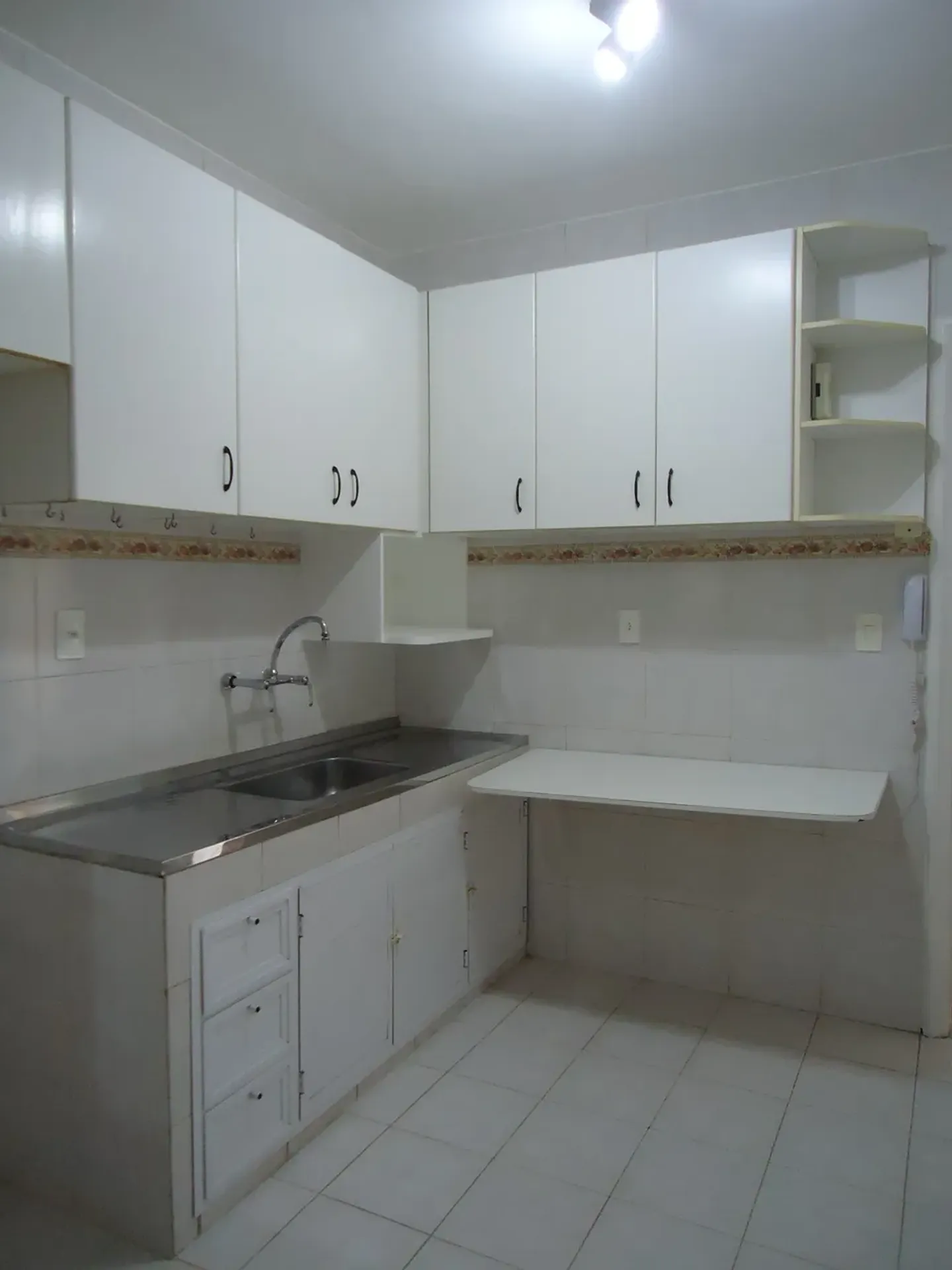Apartamento com piso de madeira ou laminado, Copacabana