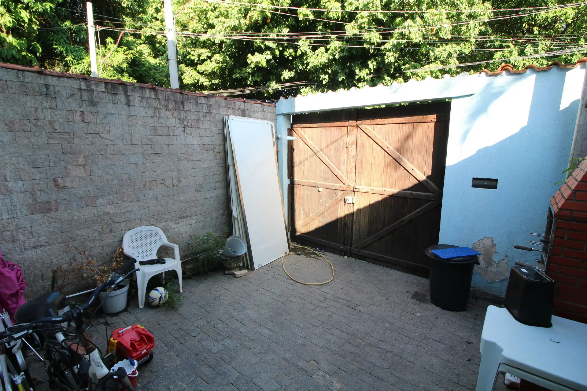 Furnished house with 3 bedrooms, private yard and 1 parking spot — photo 13
