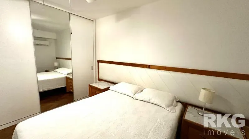 Apartamento mobiliado com 4 quartos e 5 banheiros — photo 13