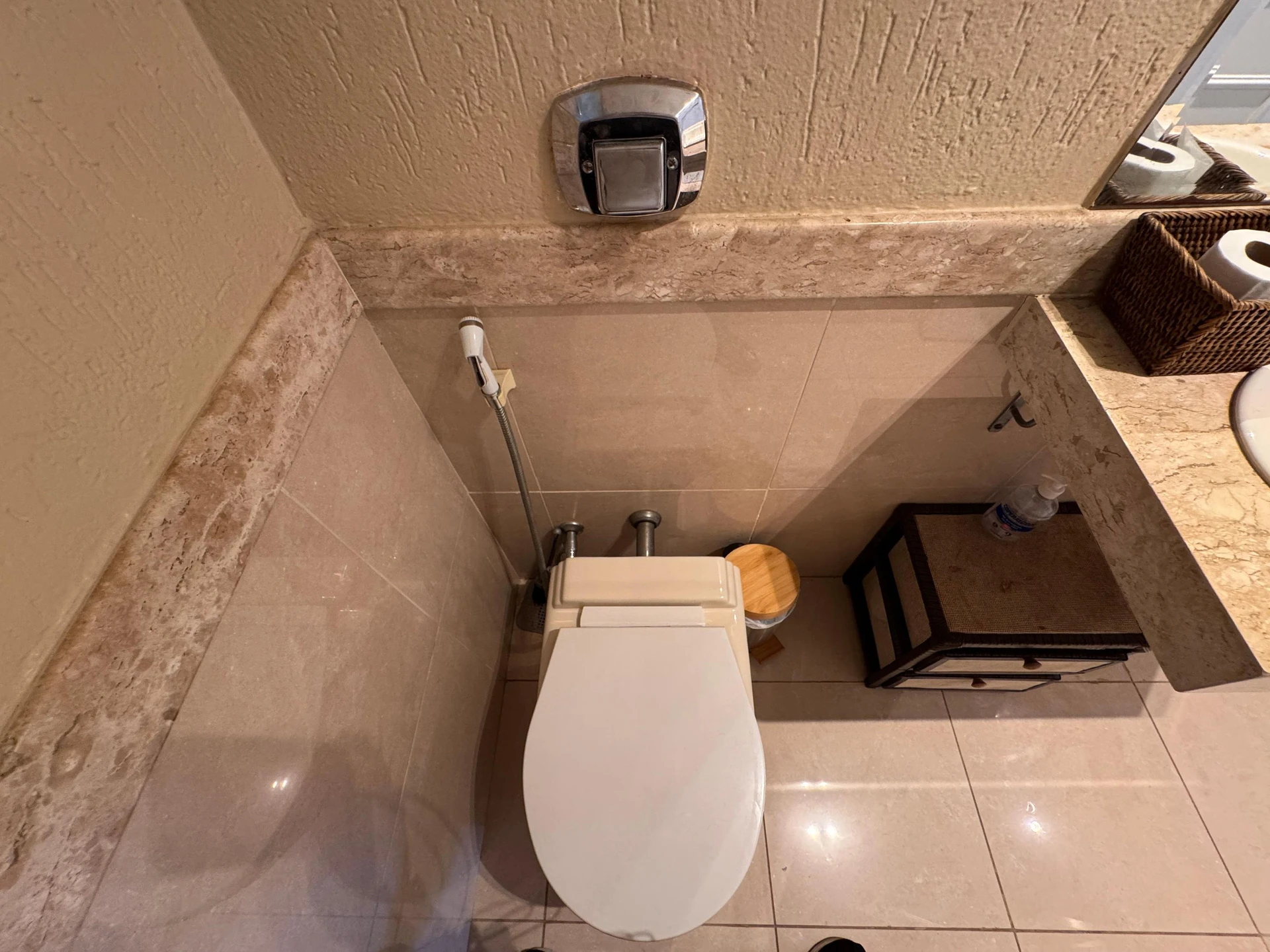5 quartos e jacuzzi: casa de 550 m²