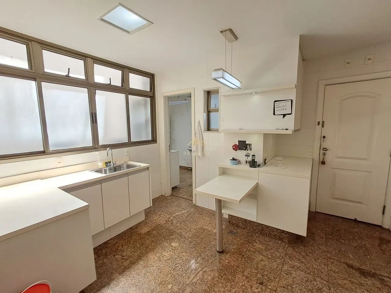 Floor-to-ceiling windows in a 4-bedroom apartment, 235 m² — photo 10