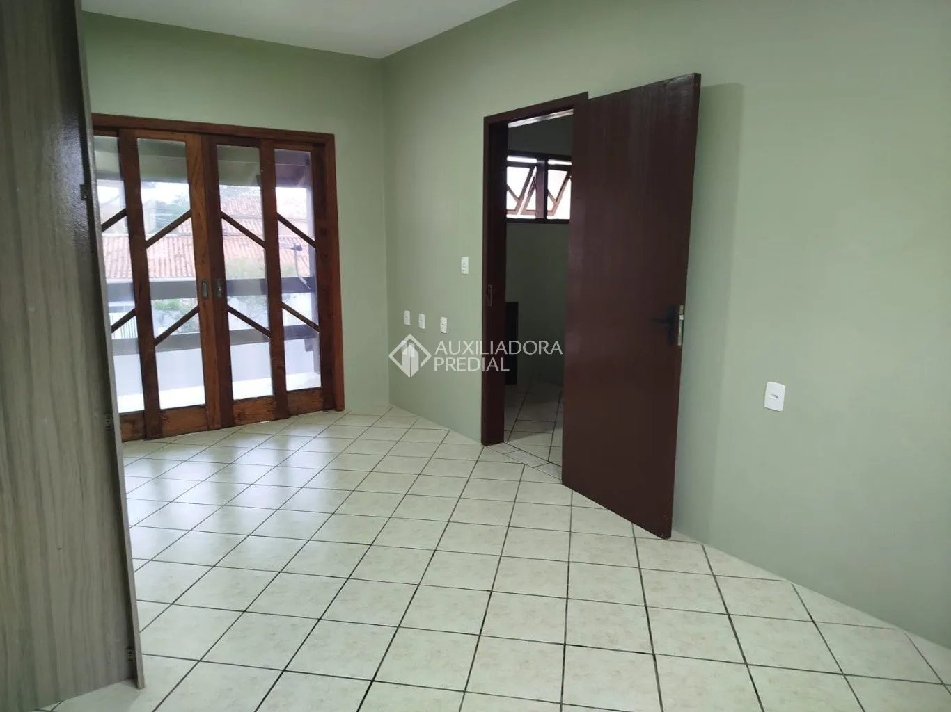 Немеблированный дом 456 м² с 2 спальнями и 2 этажом — photo 5