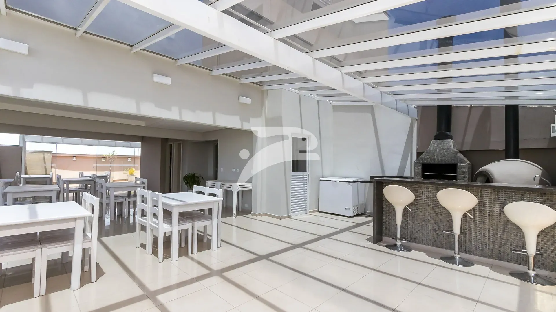 Furnished 3-bedroom apartment with 129 m² on the 7th floor — photo 22
