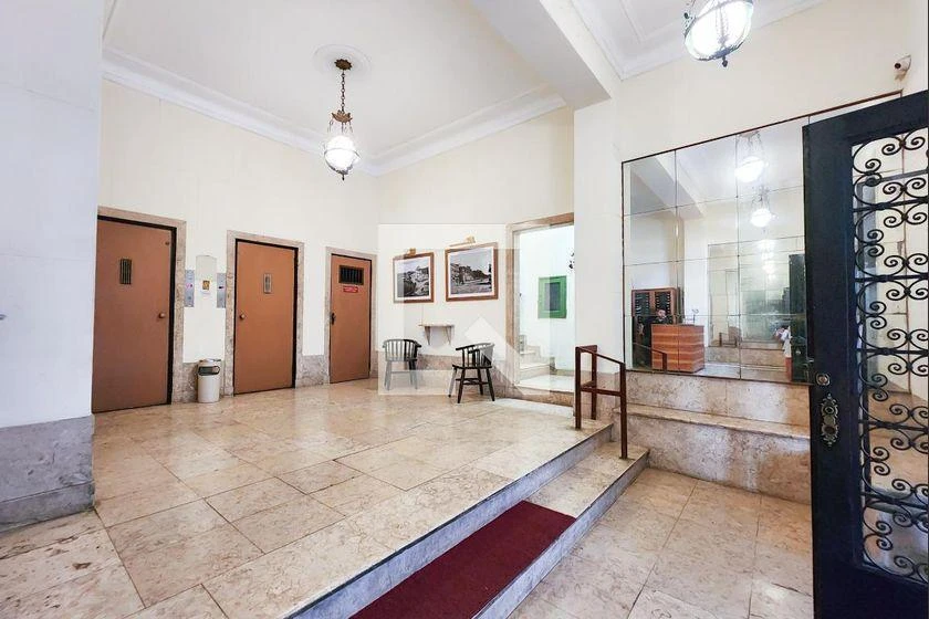 Квартира 75 м² з 2 спальнями та окремою кухнею — photo 11