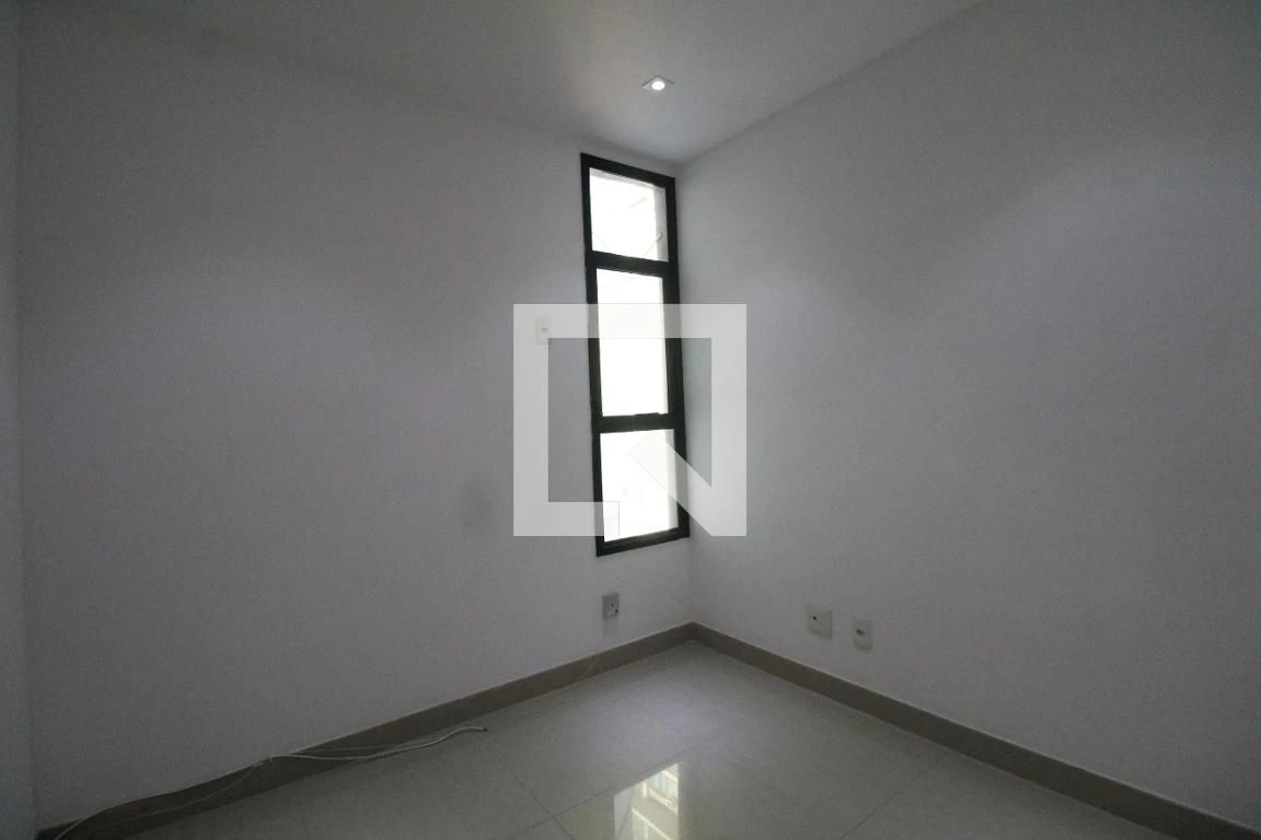 Apartamento sem mobília com varanda e 3 quartos — photo 38