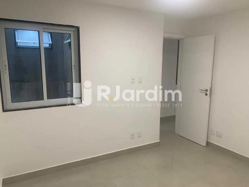 Apartment with 2 bedrooms and 2 bathrooms, no parking — photo 15