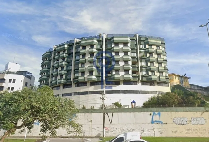 Furnished 98 m² apartment with 2 en-suite bedrooms — photo 28