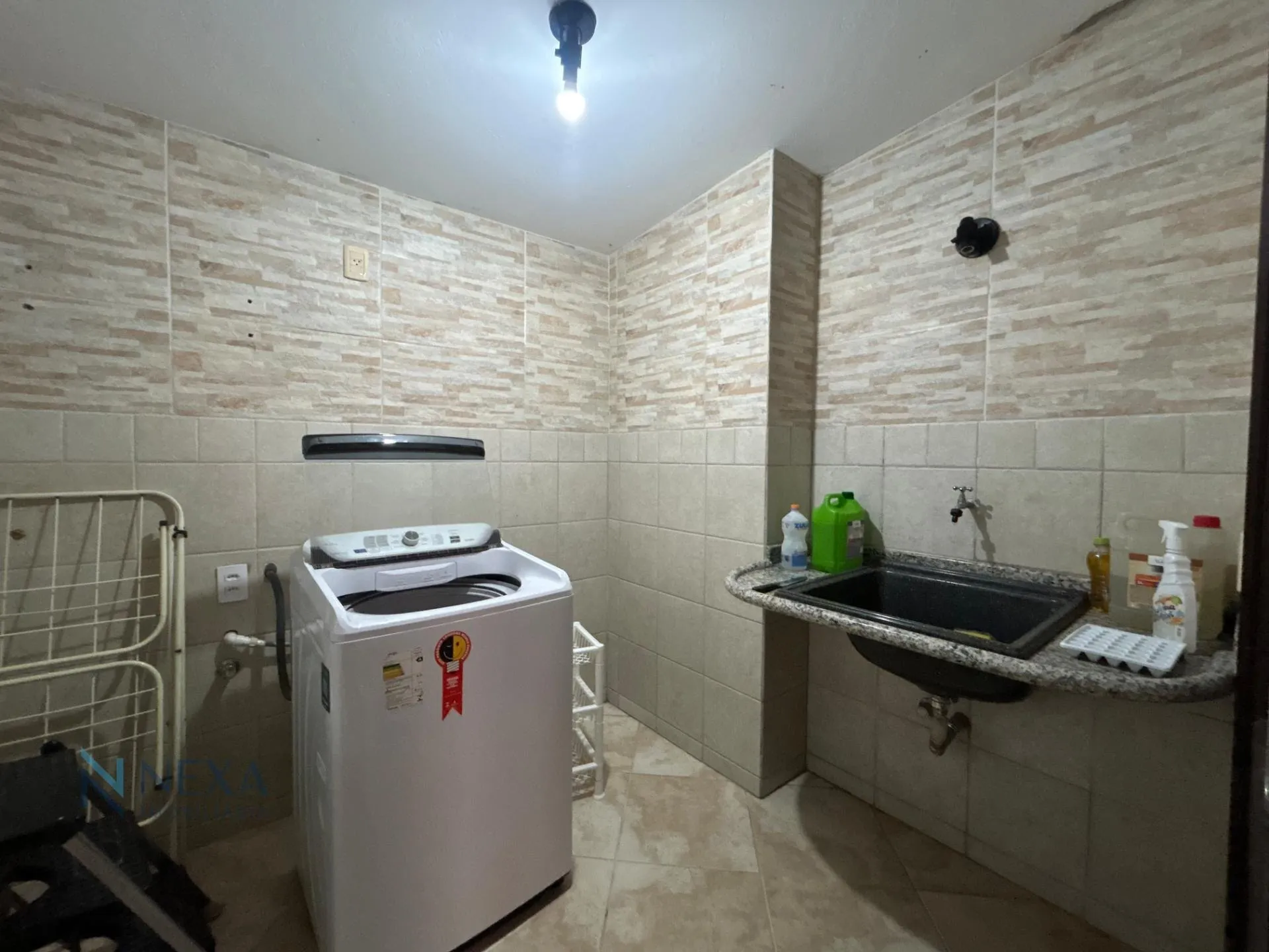 House with 5 bedrooms and 499 m², 2 en-suites — photo 65
