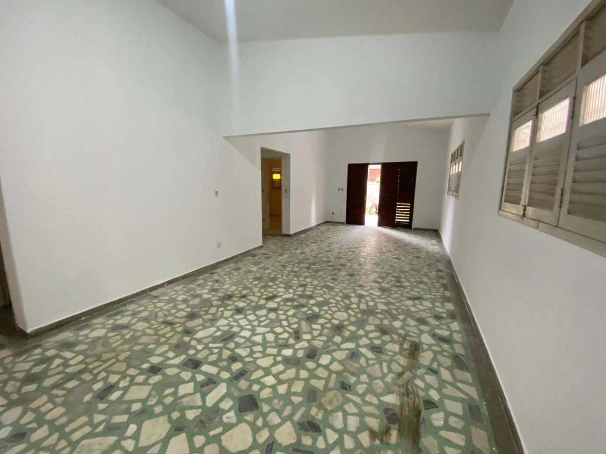 3-bedroom house, 238 m² — photo 8