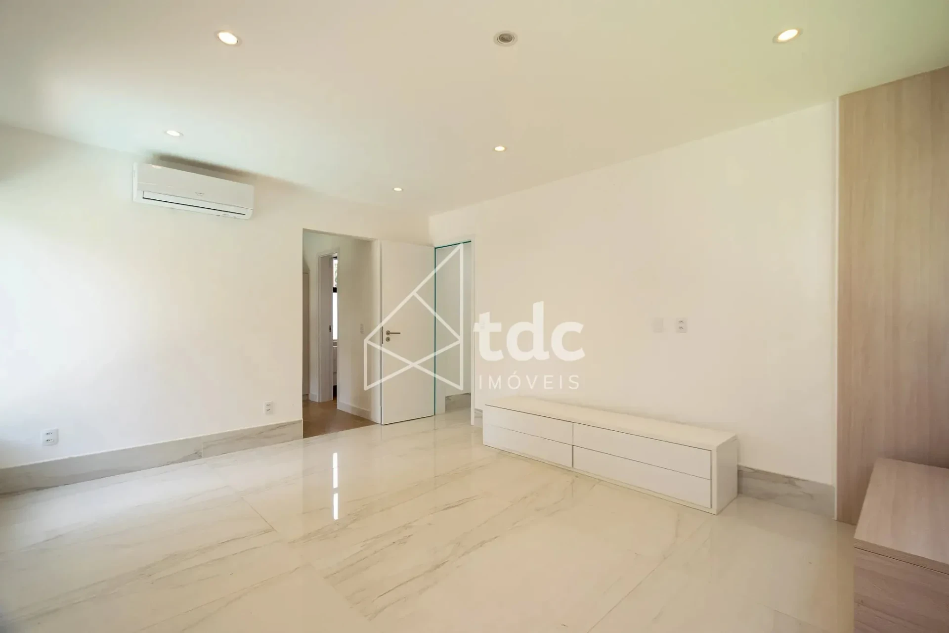 Casa em condomínio com 4 suítes e 3 vagas — photo 23