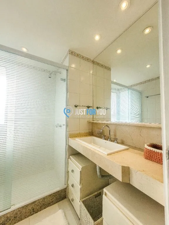 3-bedroom apartment 110 m² with enclosed balcony — photo 21