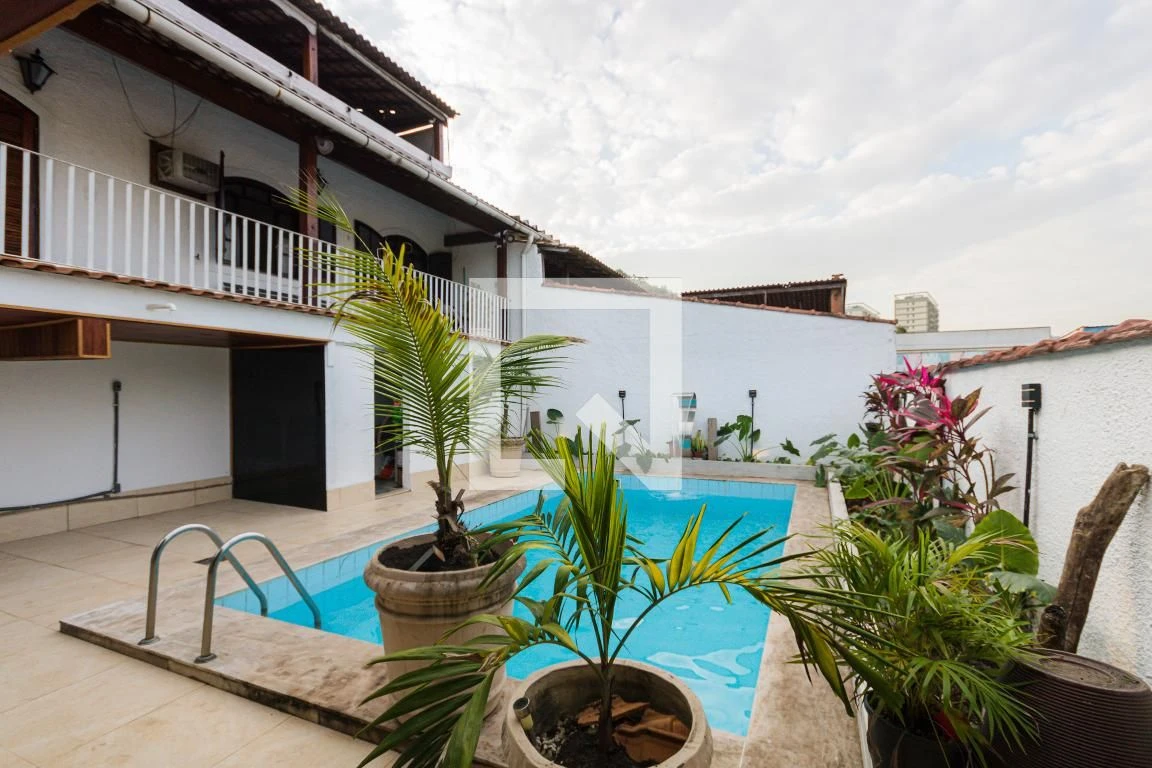 5-bedroom house with a mountain view in Rio de Janeiro — photo 22