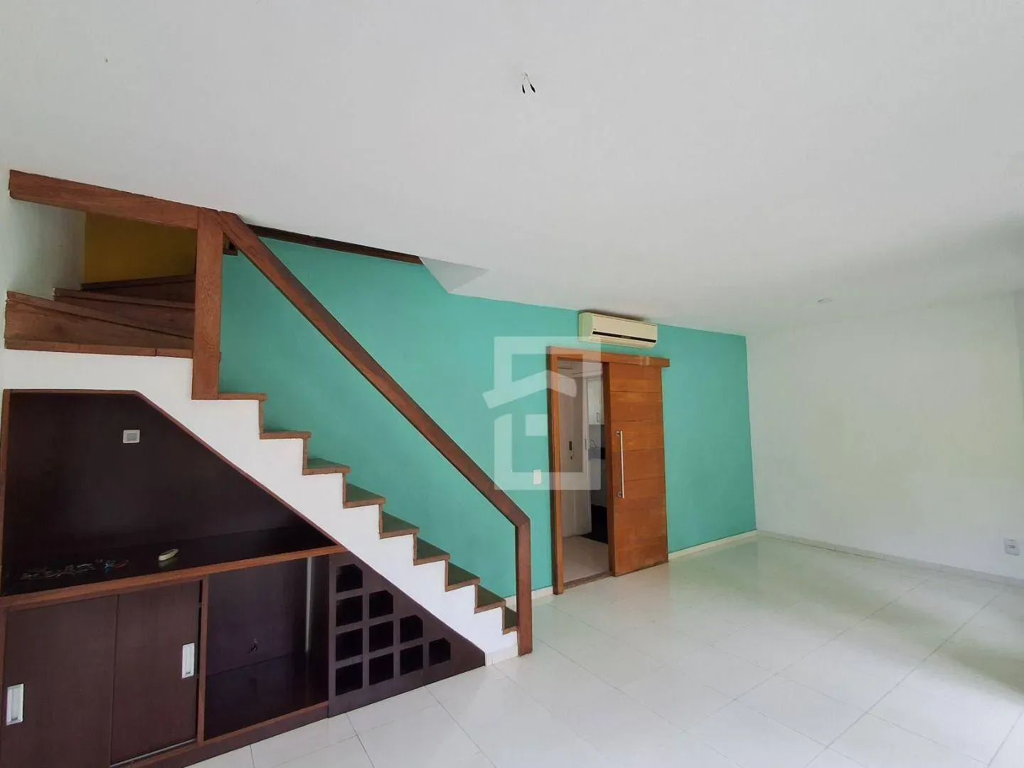Casa com 3 quartos e 3 banheiros, 179 m² e 2 vagas — photo 4