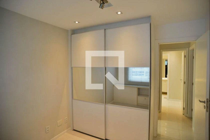 Washing machine in a 3-bedroom apartment, 160 m² — photo 29