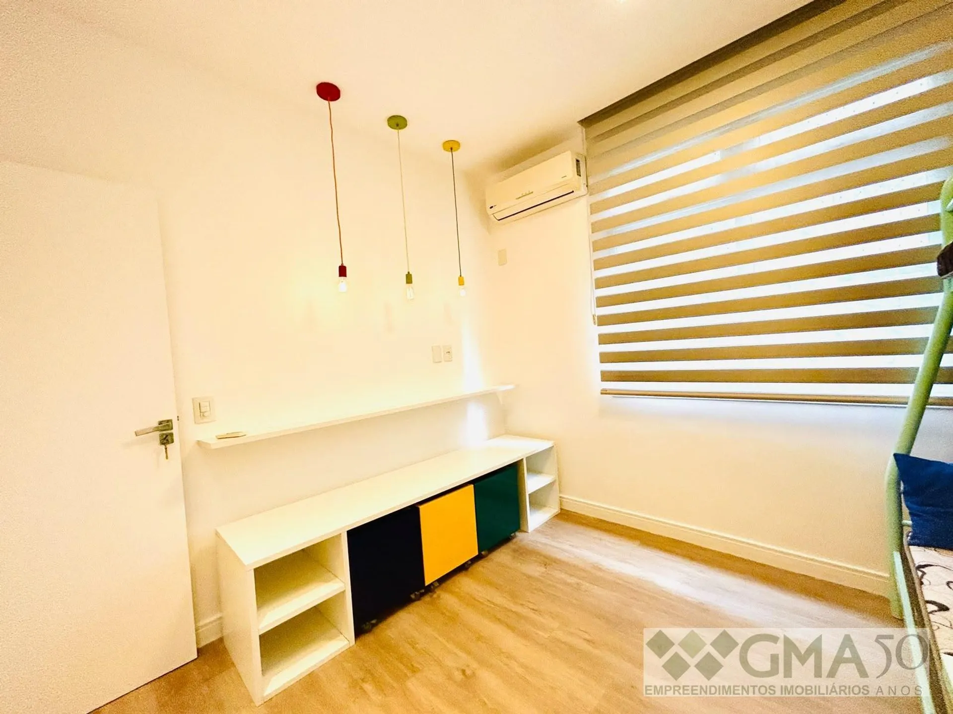 Furnished 110 m² apartment with 3 bedrooms and 1 parking spot — photo 26