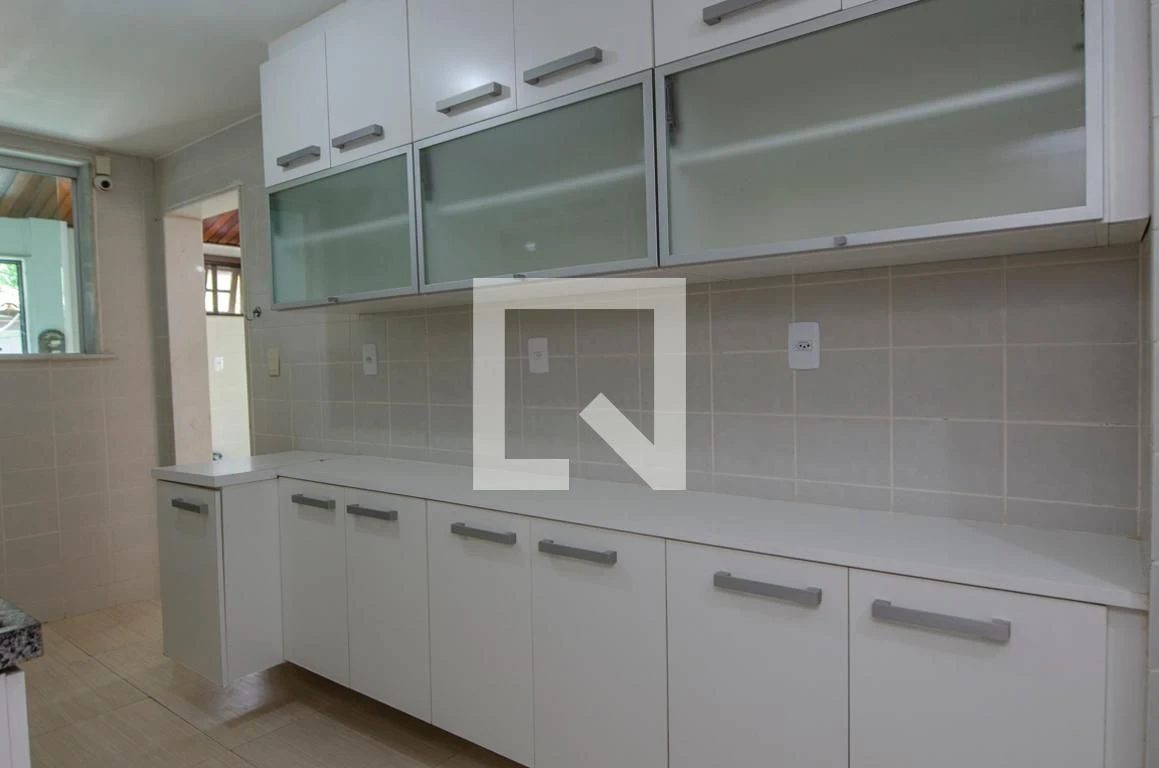 House for rent with 4 bedrooms, 4 baths and 3 parking spots — photo 28