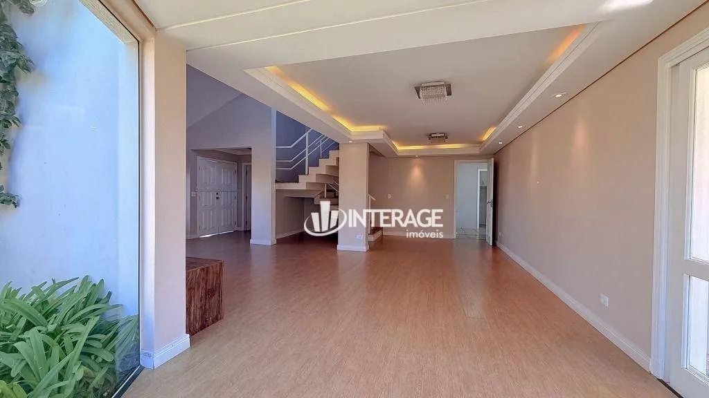 Condo house with private garden and laundry area — photo 30