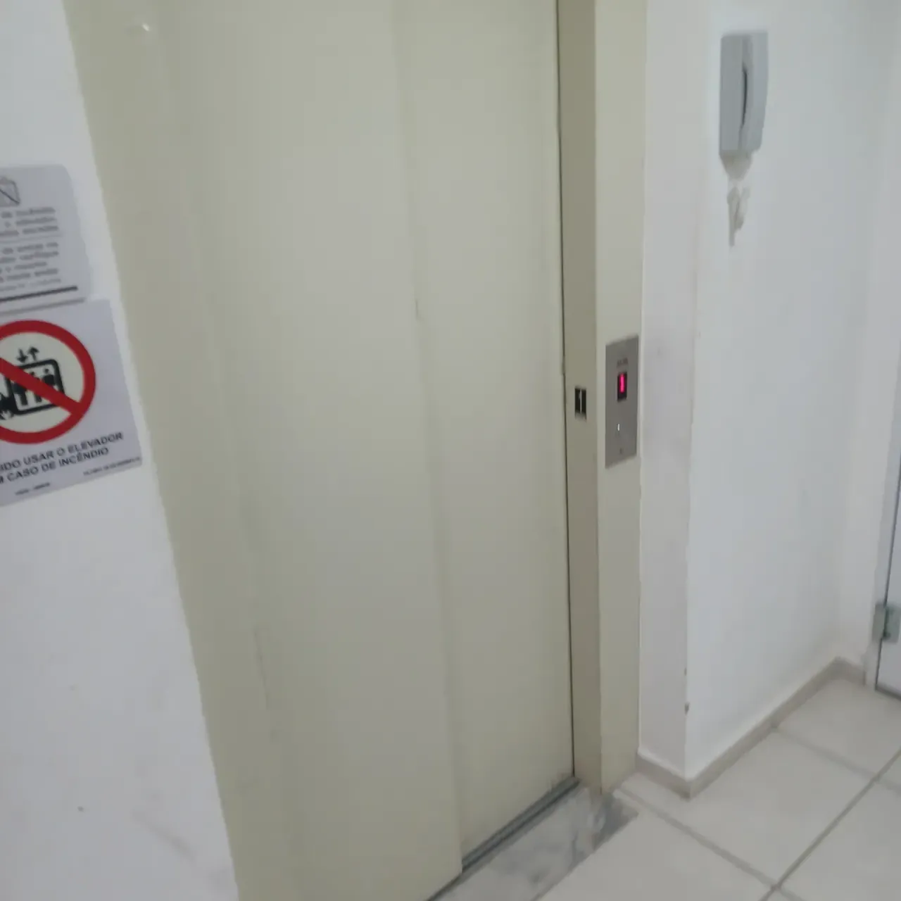 Apartamento sem mobília com 3 quartos e 2 banheiros — photo 3