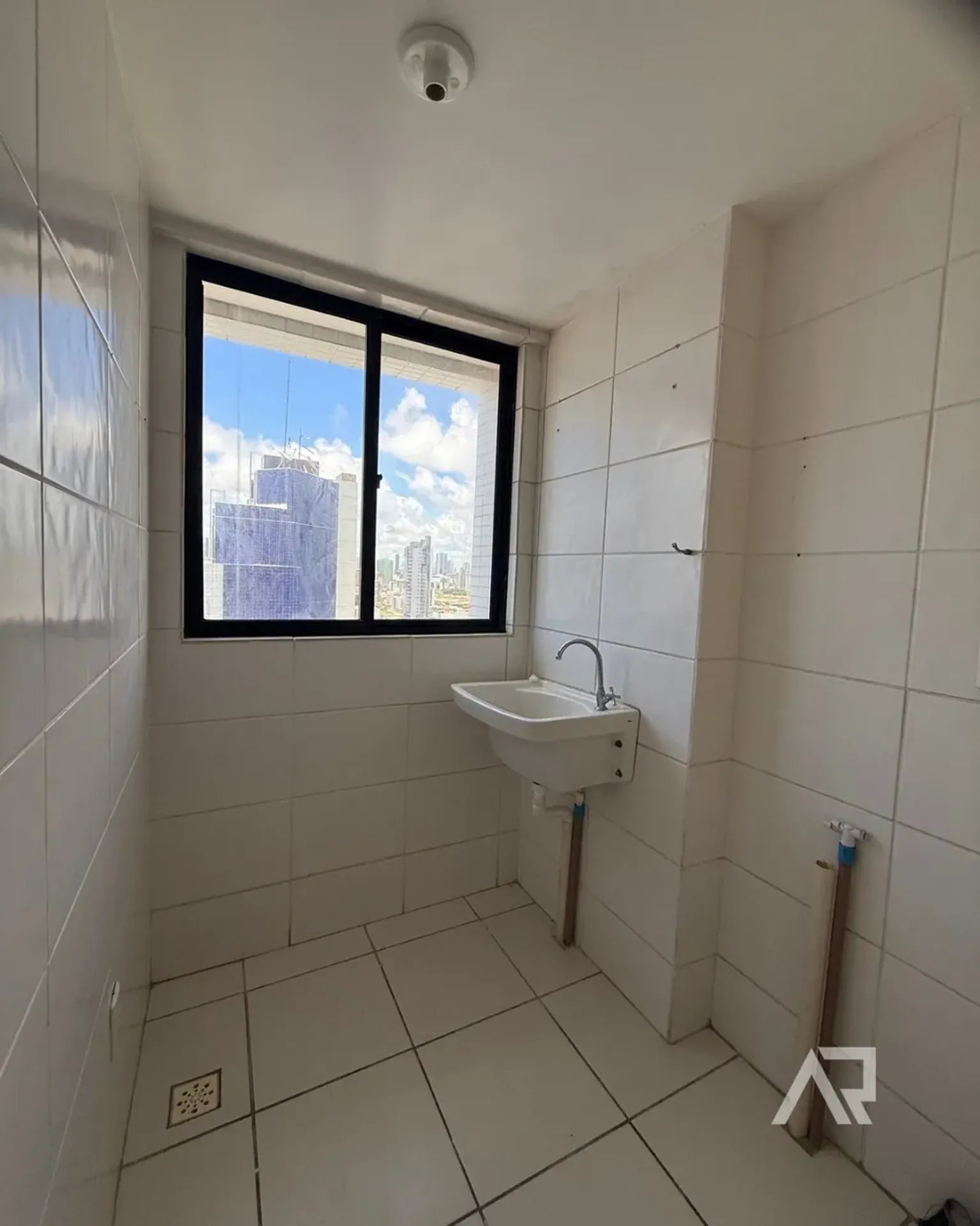 2-bedroom apartment in a building with a sauna — photo 12
