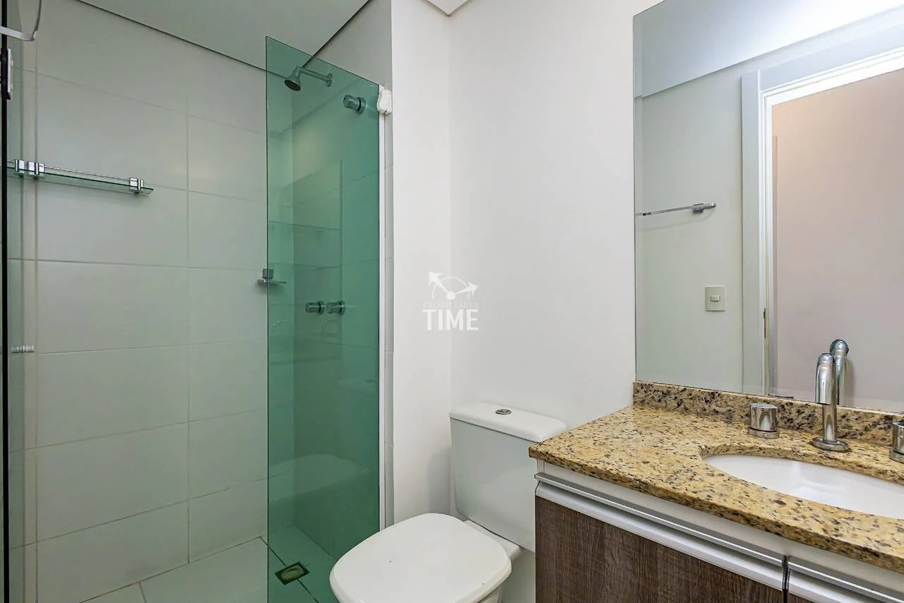 2-bedroom apartment with a home office in Curitiba — photo 3