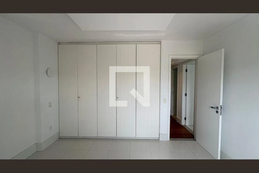 Apartment, 123 m², with a glass-enclosed balcony — photo 12