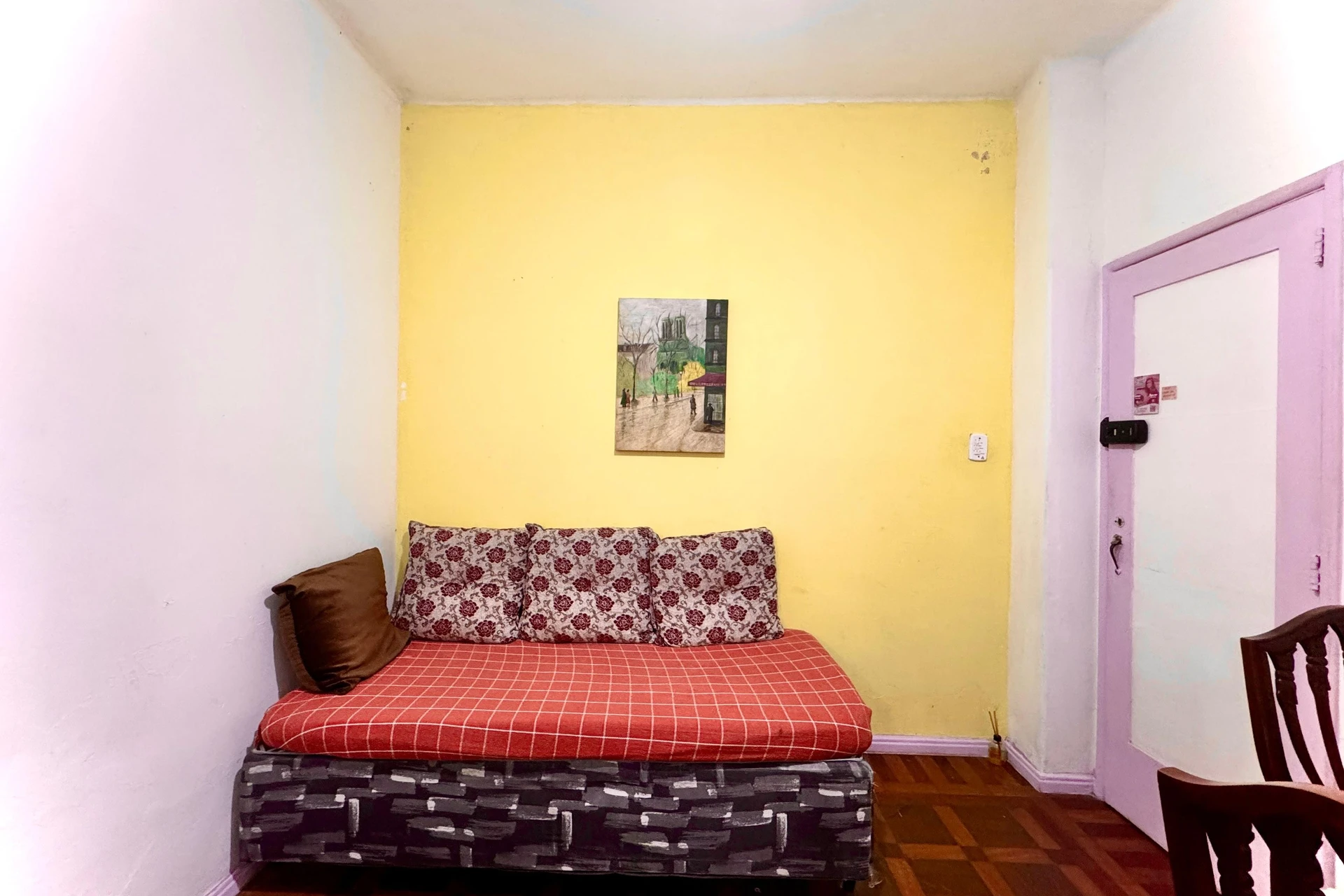 Furnished 1-bedroom apartment with a gas stove — photo 8