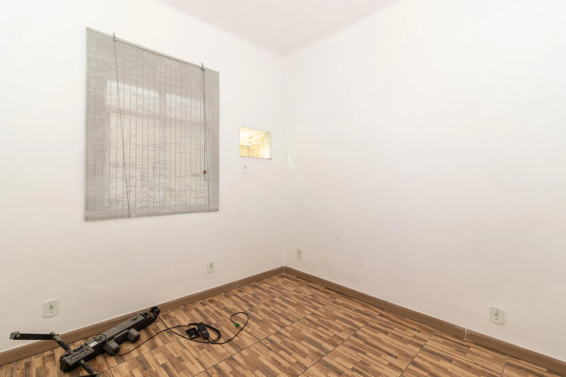 Unfurnished 2-bedroom apartment with 1 bathroom, no parking — photo 17