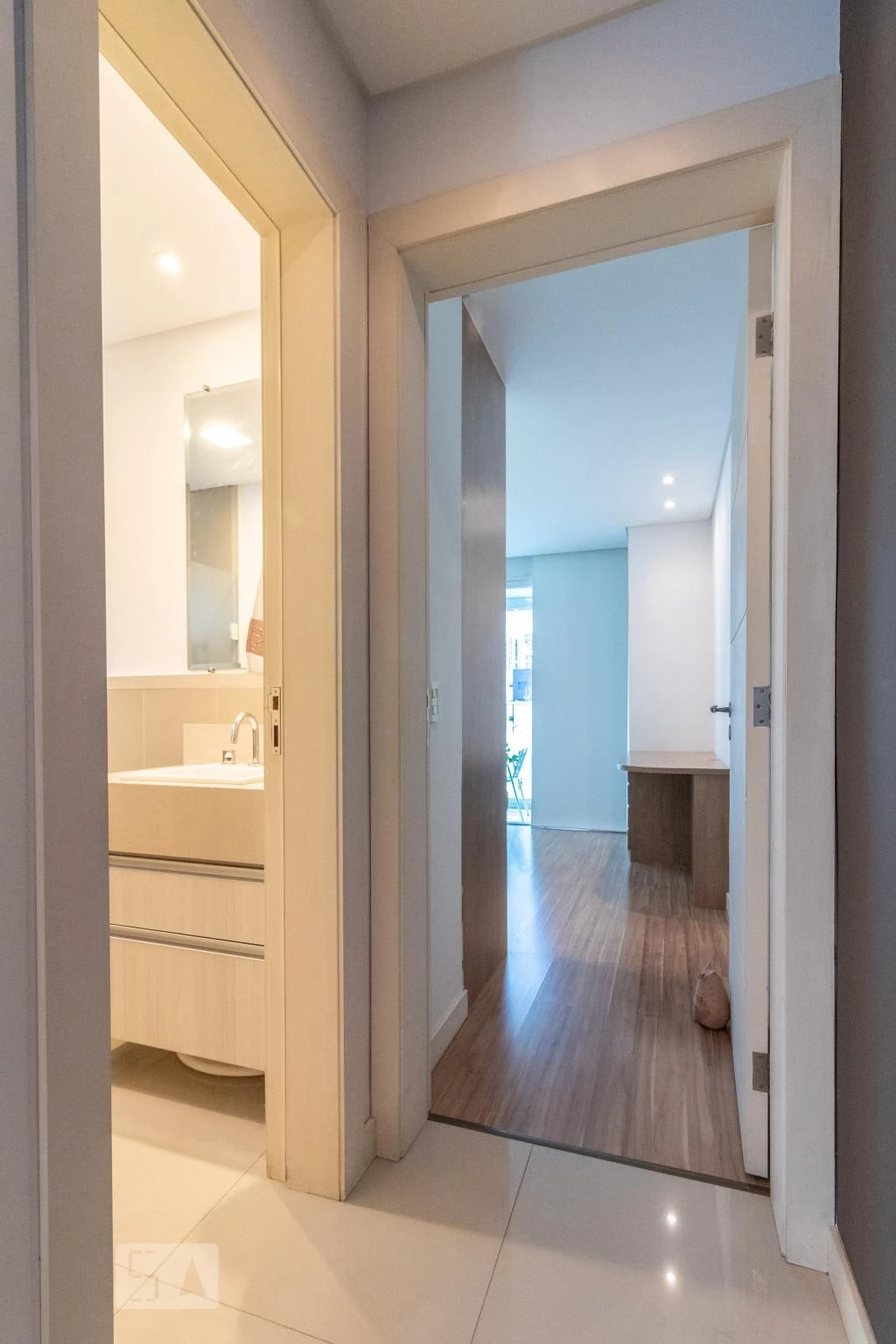 One-bedroom apartment with a washing machine in Curitiba — photo 32