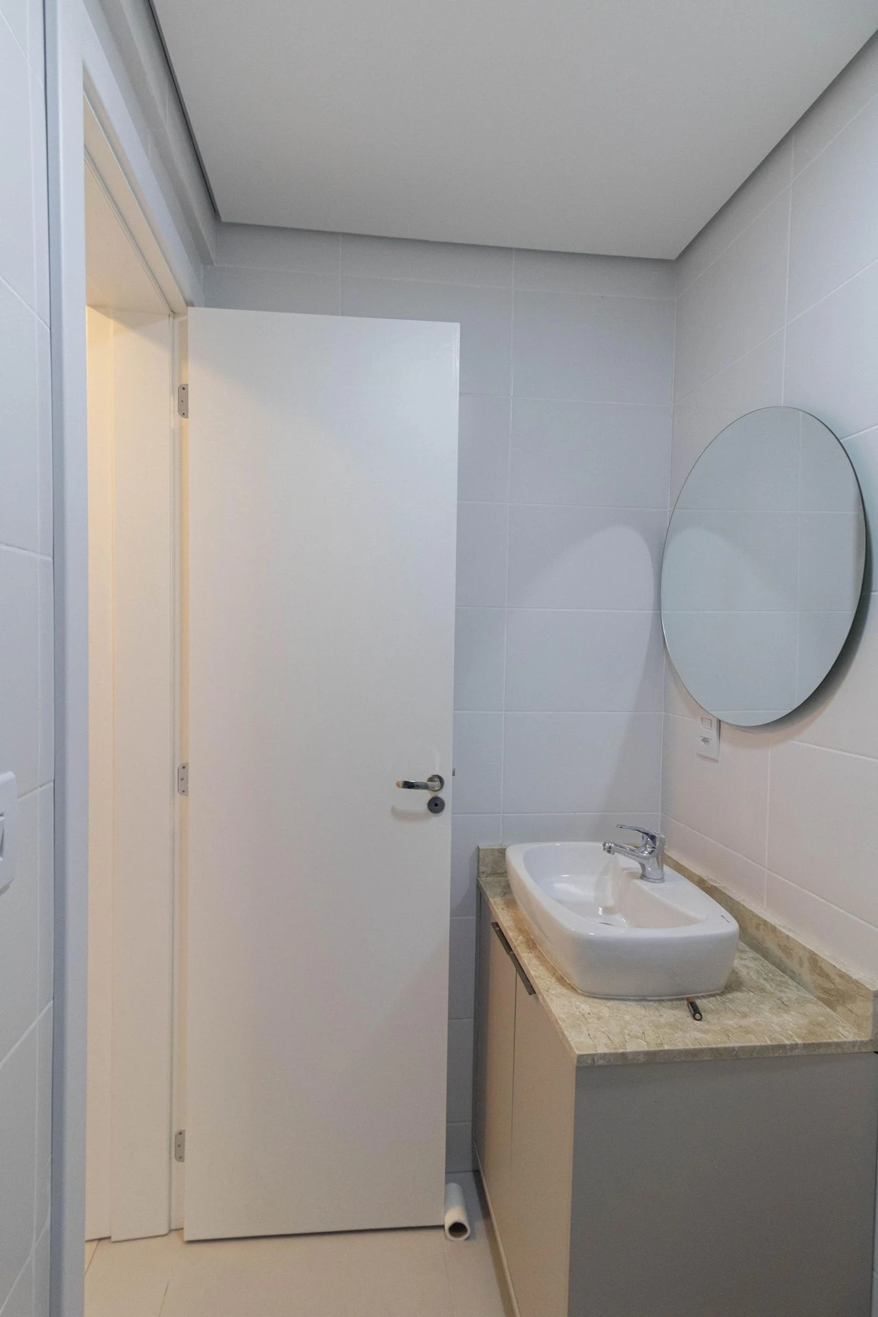 2-bedroom apartment with a washing machine in Curitiba — photo 11