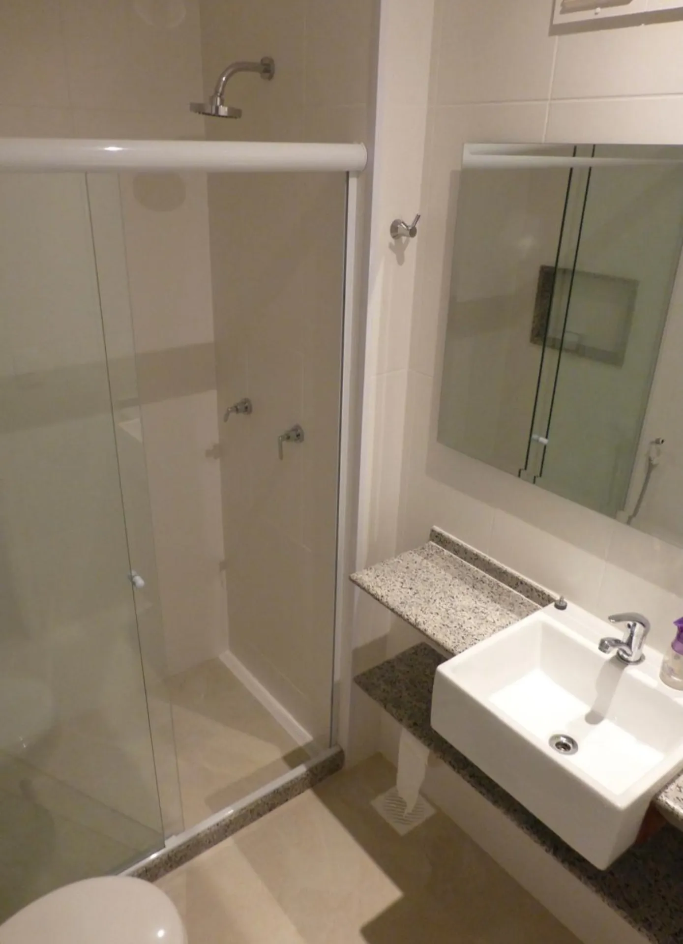 Wood or laminate floors in a one-bedroom apartment, 45 m² — photo 21