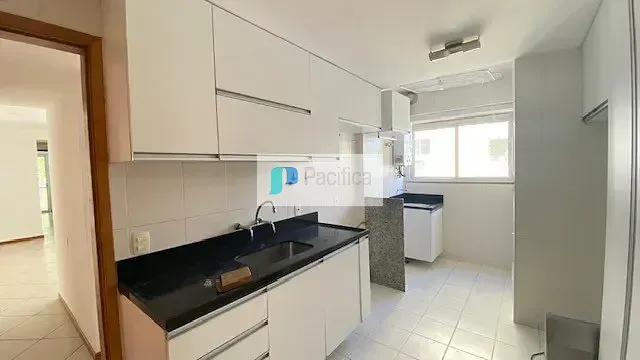 Apartment with a separate kitchen, 3 bedrooms and 3 baths — photo 37