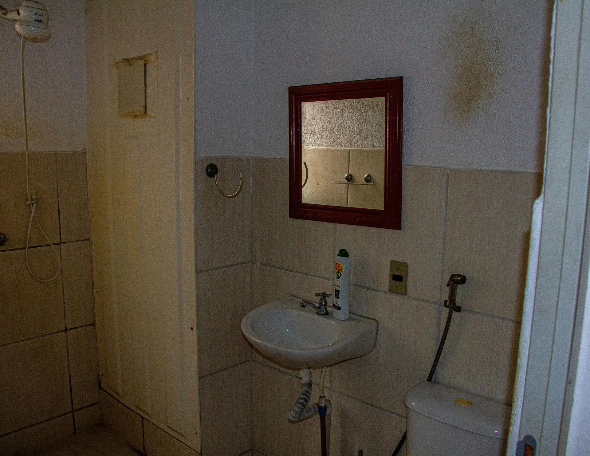 Unfurnished 2-bedroom apartment with pets allowed — photo 9