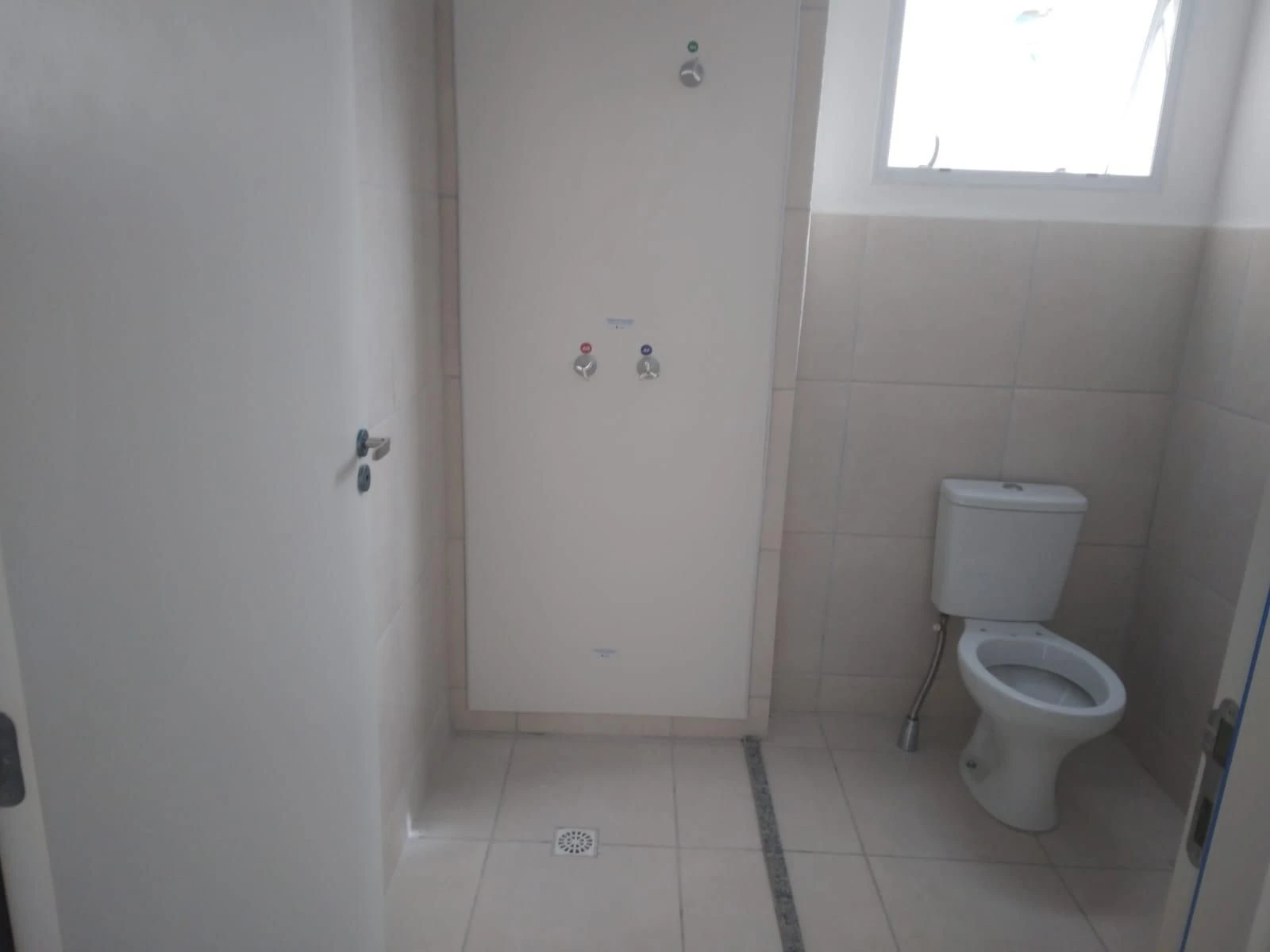 Немеблированная квартира с 2 спальнями и 1 парковкой — photo 19