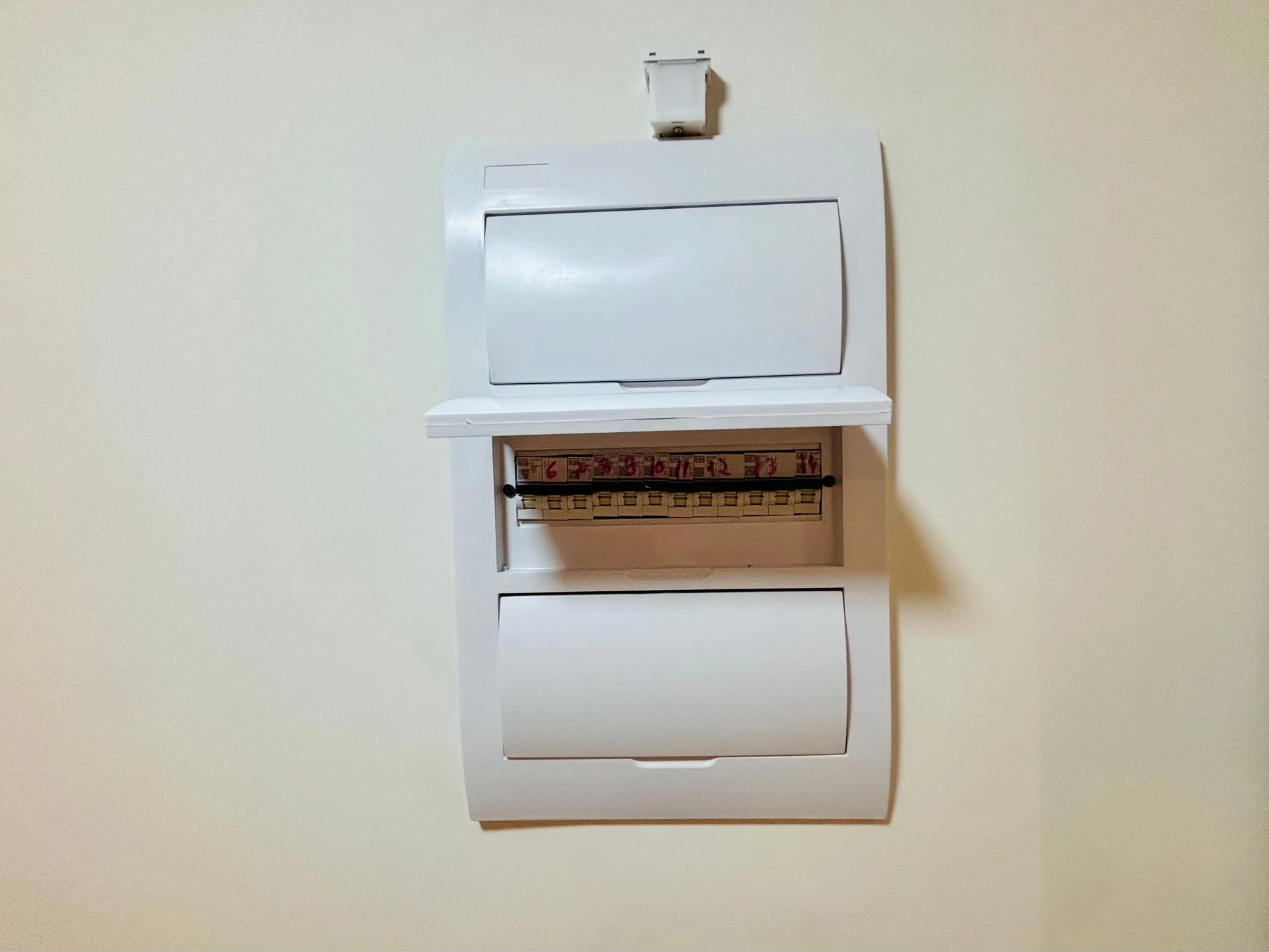 Washing machine in a 3-bedroom apartment, 401 m² — photo 43