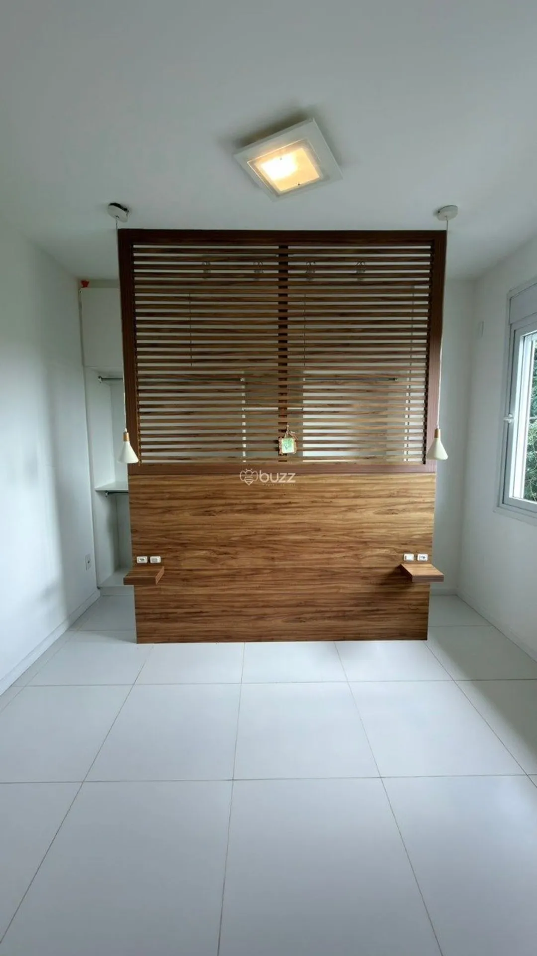 146 m² house with a walk-in closet and a garden — photo 5