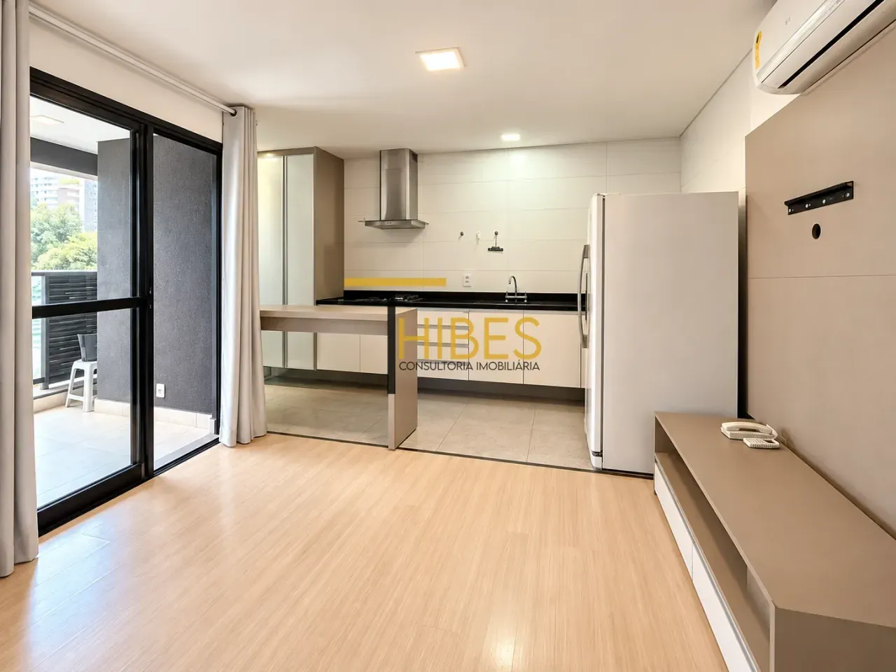 Furnished 1-bedroom apartment with parking and balcony