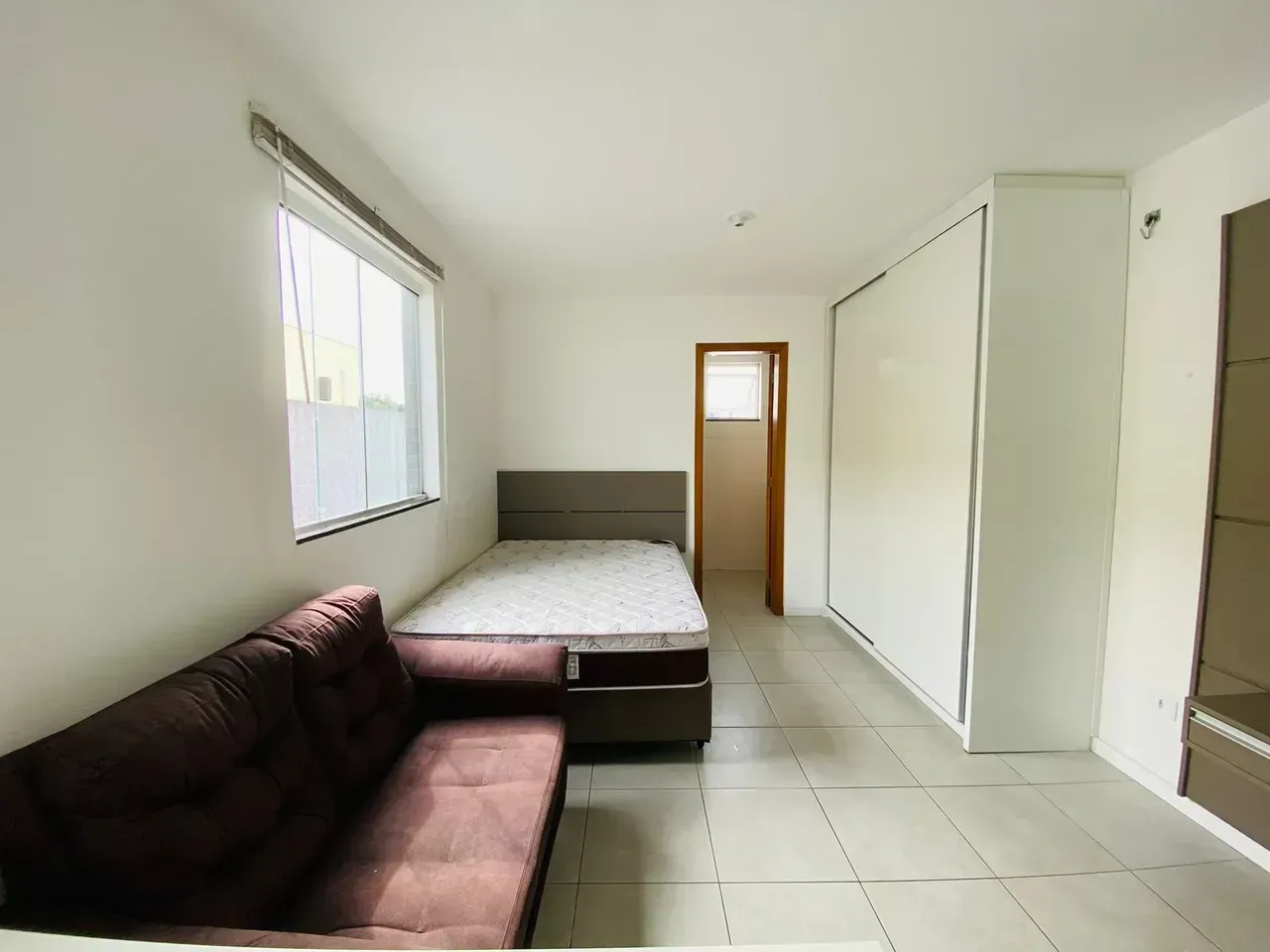 Furnished 25 m² apartment with 1 bedroom and open-plan kitchen — photo 3