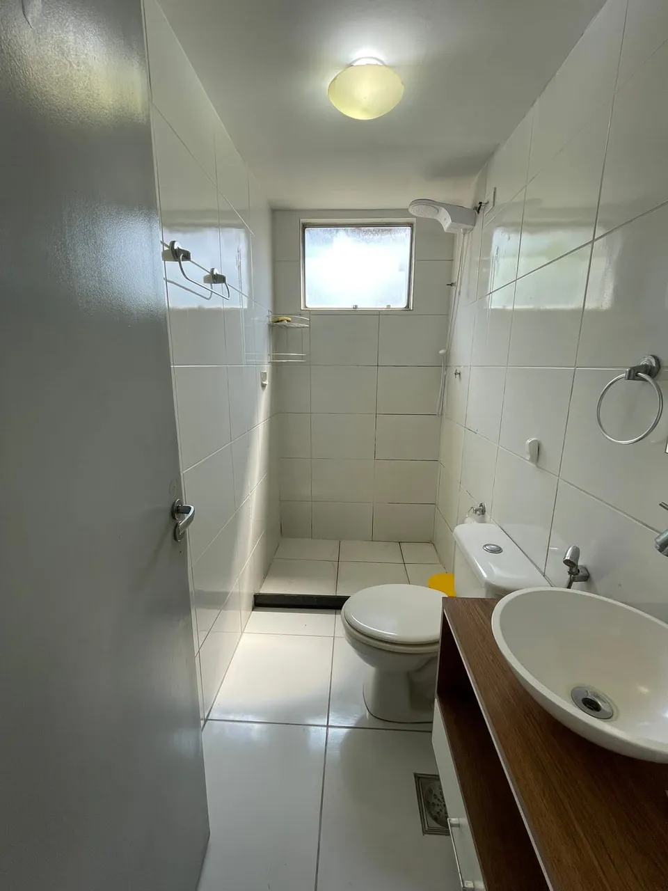 1-bedroom apartment with a gas stove and 1 bathroom — photo 5