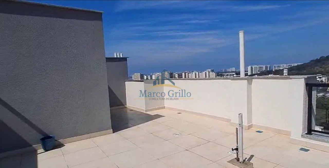 Apartment with balcony and mountain views — photo 14