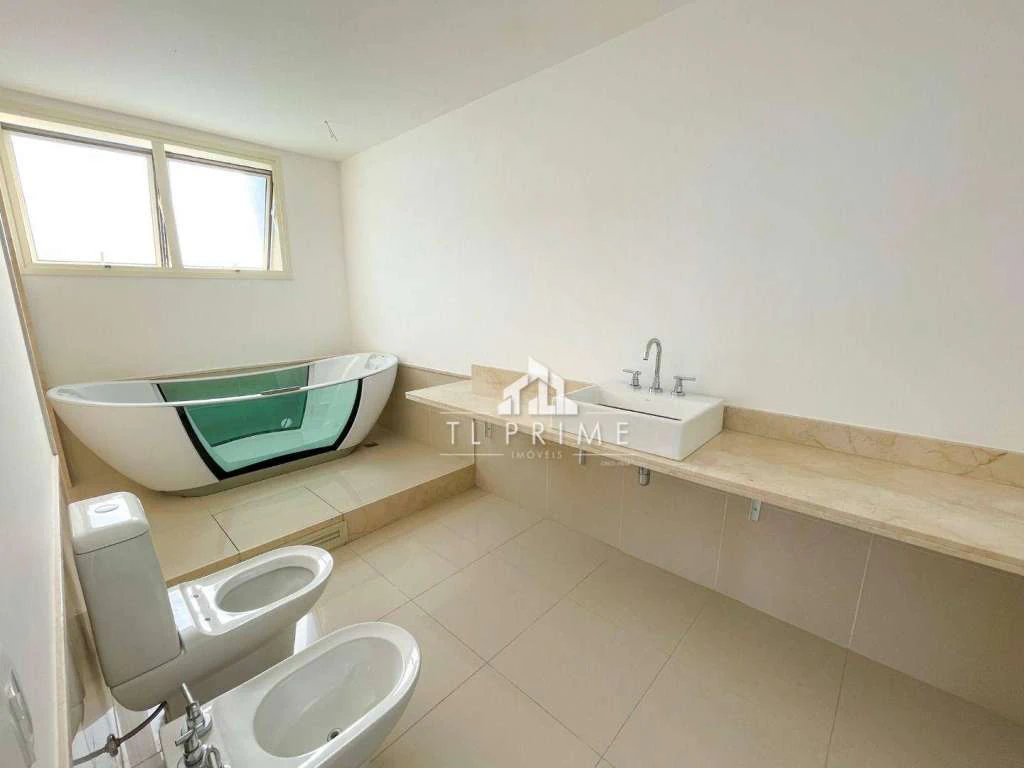 4-suite apartment with 555 m² and 5 parking spaces — photo 27